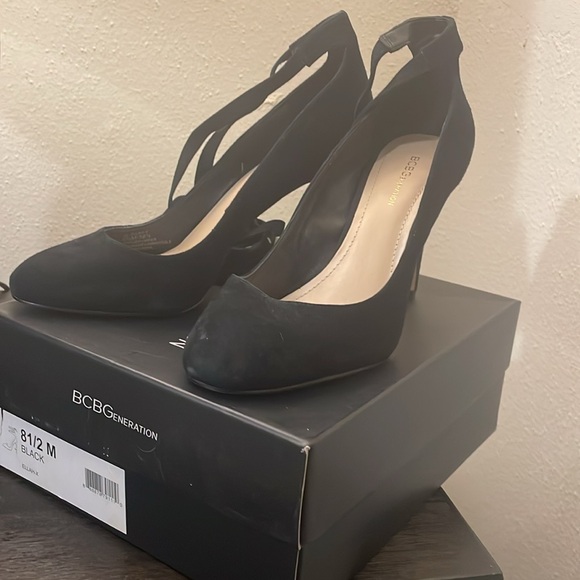 ▪️Black suede lace up heels - Picture 3 of 8